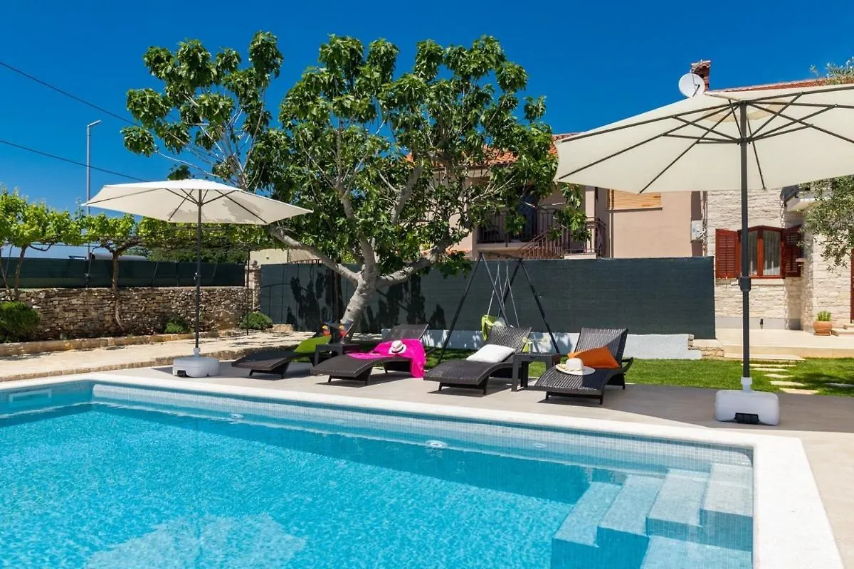 Villa Pietra Galizana 0*,