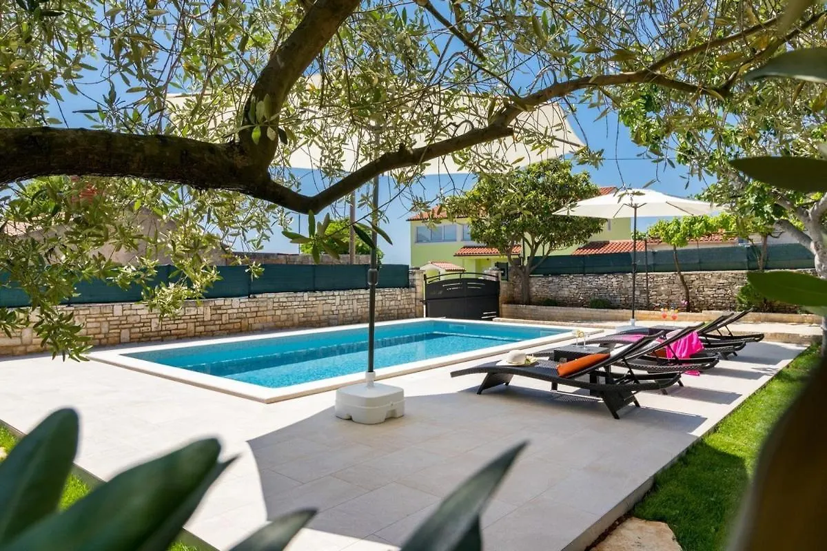 Villa Pietra Galizana 0*,  Croatia